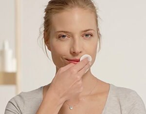 ISDIN MICELLAR Solution 4 en 1 400ml + Essential Cleansing 27ml Offert – Image 5