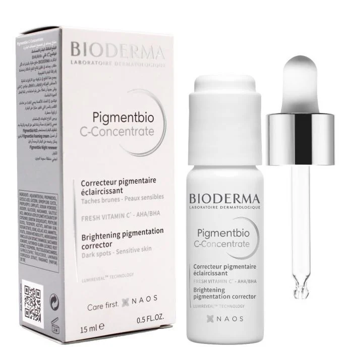 Photo du flacon de sérum Bioderma PIGMENTBIO C-Concentrate 15ml à côté du tube de SÉBIUM Gel Moussant Actif 45ml OFFERT.