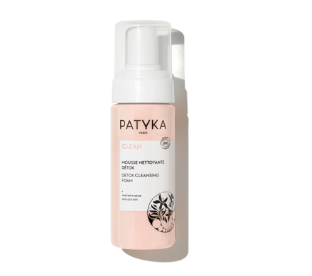 Flacon pompe Patyka Mousse Nettoyante Détox 150ml, soin purifiant et hydratant bio pour le visage.