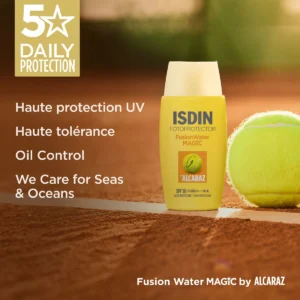 Flacon de protection solaire ISDIN Fusion Water MAGIC by Alcaraz SPF 50, texture ultra-légère et résistante à la transpiration.