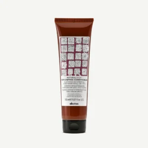 Flacon de Davines Naturaltech Replumping Conditioner, après-shampooing repulpant pour cheveux secs ou fins.